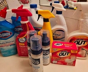 lot 79 image: Bathroom Cleaning Products