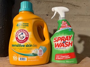 lot 99 image: Arm & Hammer Detergent and Spray n Wash Stain Remover