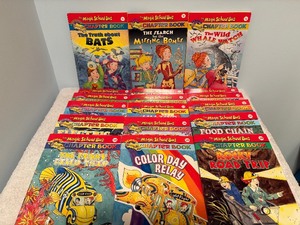 lot 212 image: Books - The Magic School Bus