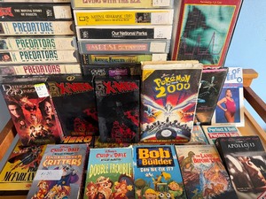 lot 121 image: VHS Tapes - Pokemon, Dungeons & Dragons and MORE, Please See Pictures for Variety, (2) Bonus Books on Cassettes