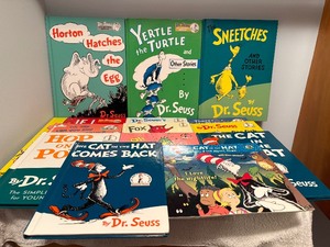 lot 224 image: Childrens Books - Dr. Suess