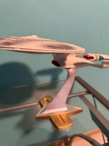lot 129 image: Star Trek Starship Enterprise w Box