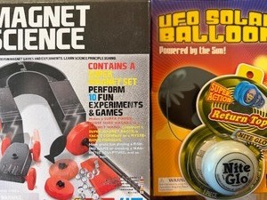 lot 159 image: Magnet Science, Solar Balloon and Nite Glo Yo-Yo