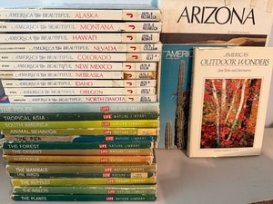 lot 164 image: Vintage Books - States, Life Nature Library and More