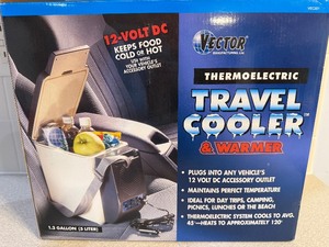 lot 22 image: Travel Cooler, New in Box