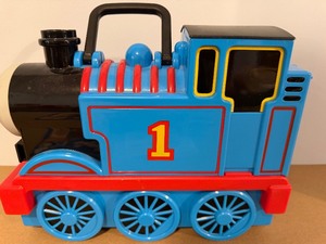 lot 186 image: Thomas & Friends Take Along Carrying Case Full, Bonus Pieces and Cards