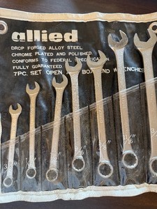lot 429 image: Wrench Set