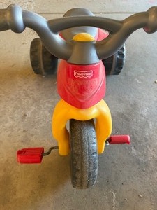 lot 448 image: Fisher-Price Plastic Tricycle w Storage
