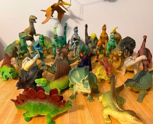 lot 232 image: Dinosaurs, Varying Sizes