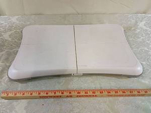lot 5 image: Nintendo Wii Balance Board
