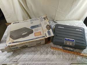 lot 9 image: Pelouze P100S Heavy Duty Utility Scale