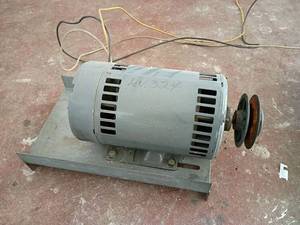 lot 11 image: Smith Electric Motor 208-230460V Industrial Motor