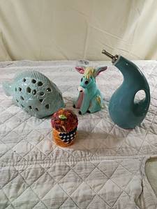 lot 14 image: Rachael Ray Teal Oil Dispenser Set