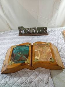 lot 40 image: Religious Wall Art Set - Prayer Plaque with Prayer Word Sign