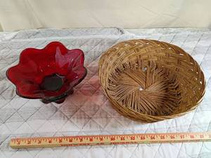 lot 51 image: Hand Woven Rattan Basket with Ruby Red Glass Bowl Set