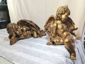 lot 63 image: Pair of Gold Gilt Cherub Sculptures 11 inches tall 15 in wide