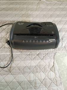 lot 78 image: PenGear WM672XA Paper Shredder