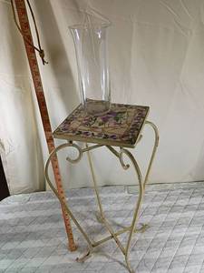 lot 123 image: Floral Mosaic Plant Stand with Glass Holders with one glass vase