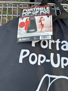 lot 164 image: Gigatent Portable Pop-Up Pod Changing Room