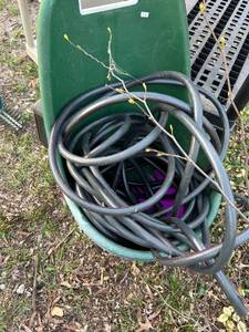 lot 169 image: Heavy Duty Garden Soaker Hose and garden cart