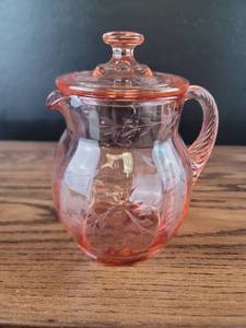 lot 3555 image: Pink Depression Glass Sugar Pitcher with Lid