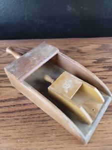 lot 3565 image: Traditional Wooden Butter Mold Press Tool