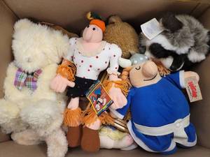 lot 3580 image: McArthur Plush Toy Collection