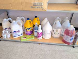 lot 4 image: Commercial Cleaning Supply Lot  - Retail $175