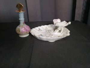 lot 2893 image: Hand-Painted Porcelain Perfume Bottle and Shell Dish Set