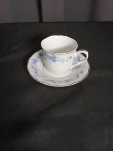 lot 3006 image: Truly Tasteful Blue Floral Tea Cup and Saucer Set