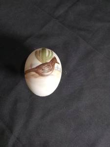 lot 3019 image: Hand-Painted Bird Design Japanese Sake Cup