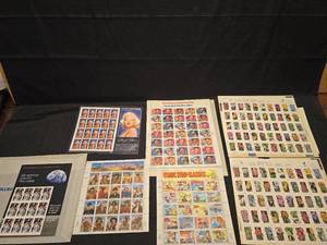 lot 3102 image: US Commemorative Stamp Collection 1990s