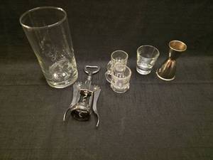 lot 3111 image: Boot Shot Glass Set with Wing Corkscrew