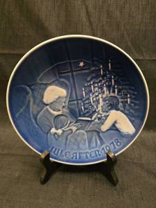lot 3118 image: 1978 Bing & Grondahl Christmas Plate