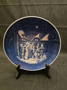 lot 3125 image: 1987 B&G Christmas Eve Collector Plate