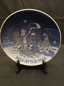 lot 3126 image: 1984 Bing & Grondahl Christmas Collector Plate