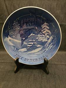 lot 3141 image: 1964 B&G Copenhagen Christmas Plate - Winter Hare