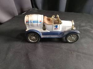 lot 2326 image: US Mail Postal Truck Model Toy