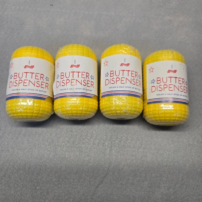 lot 195 image: Corn-Shaped Butter Dispenser Set