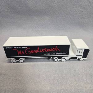 lot 336 image: GM Mr. Goodwrench Service Parts Semi Truck Model