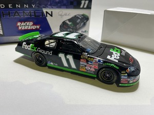1:24-SEALED STOCK CAR LIMITED EDITION ADULT COLLECTABLE: DENNY HAMLIN FedEx