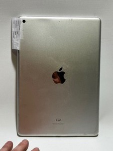 7th Generation iPad 32G - 10.5” Screen no Charger included - Tested and Works - PreWiped Ready for Fresh Use