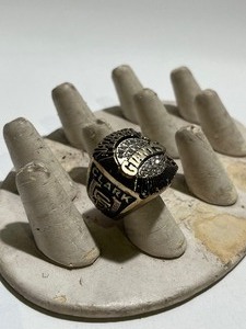 lot 2 image: Giants Rep Baseball Sport Memorabilia National League Championship Ring 1989 - Great Display Piece Large Sz - Ring only Display not included