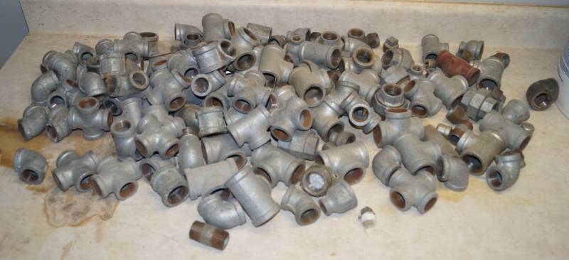 lot 1278 image: HUGE Lot of Galvanized Fittings Joints- Most Appear Unused