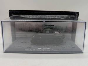 lot 101007 image: DeAgostini Bell AH-1 Cobra Boxed Military Helicopter Model
