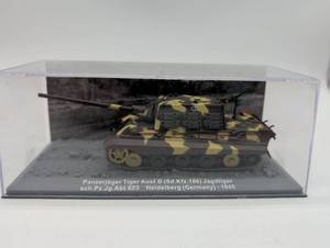 lot 101008 image: DeAgostini Panzerjger Tiger Ausf. B Sd.Kfz. 186 Jagdtiger Boxed Military Model, 1945 Heidelberg