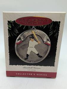 lot 101050 image: 1995 Hallmark Lou Gehrig Baseball Heroes Ornament