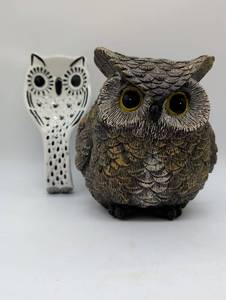 lot 101056 image: Owl Set of 2 - Spoon rest & Plant Pot