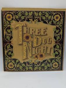 lot 401143 image: Three Dog Night Seven Separate Fools LP Record Album