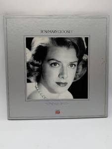 lot 401113 image: Rosemary Clooney - Legendary Singers Time Life Music Album